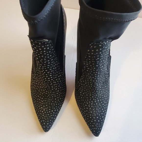 Tibi suede sock ankle boots. Black animal print. Sz 9.5. Pointed toe - Picture 7 of 11